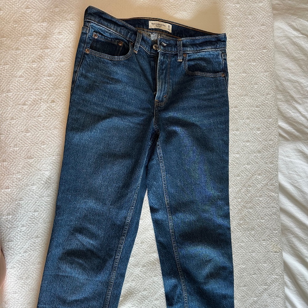 Abercrombie Straight Mid rise Dark Jeans
